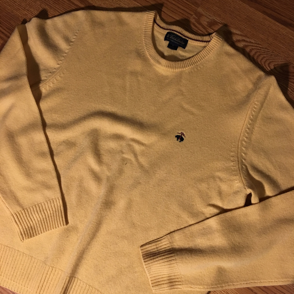 Brooks Brothers Lambswool Yellow Large Sweater